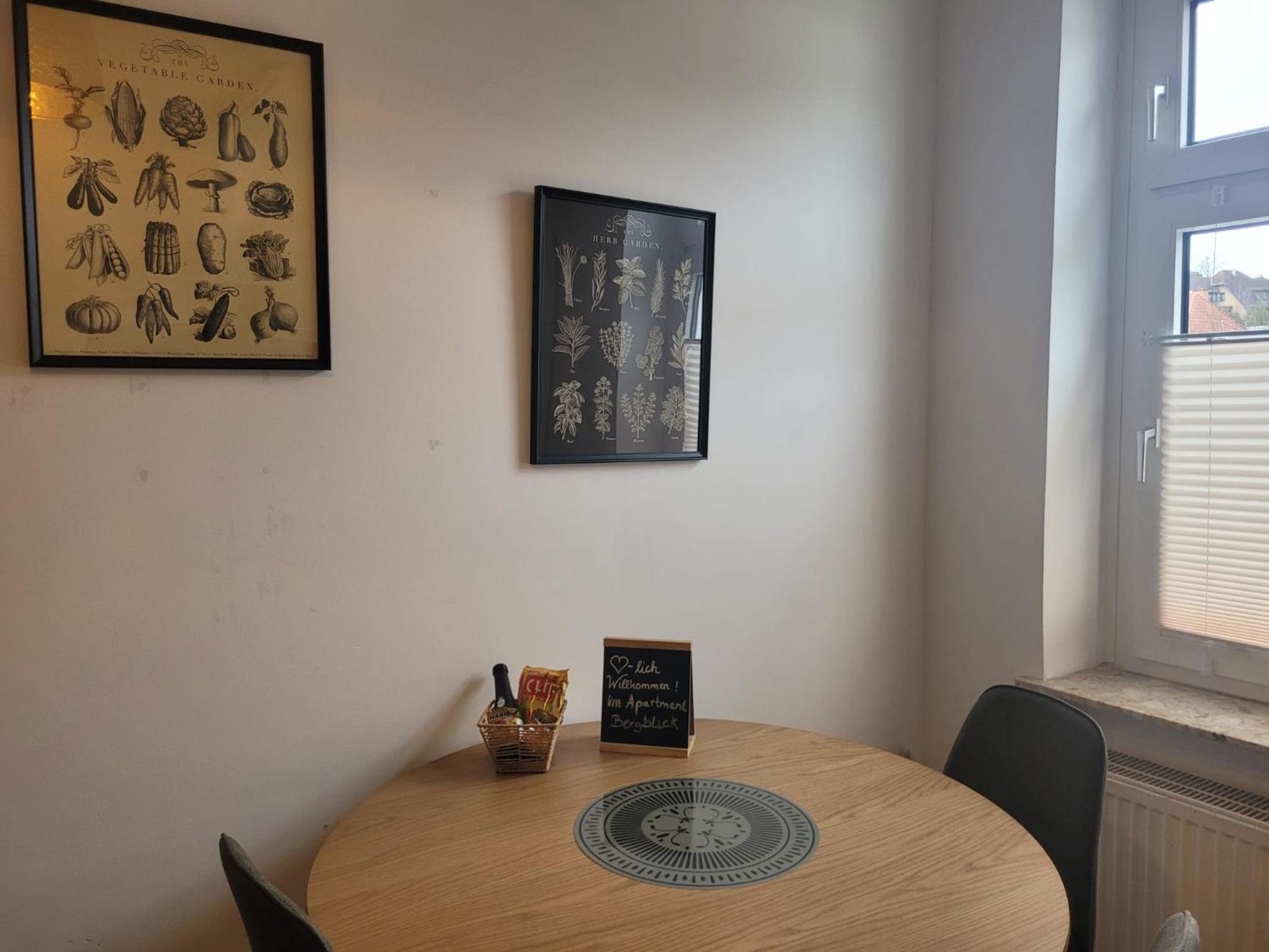 Stay Apartment Bergblick 4 Personen Parkplatz Zentral Bad Pyrmont Buitenkant foto